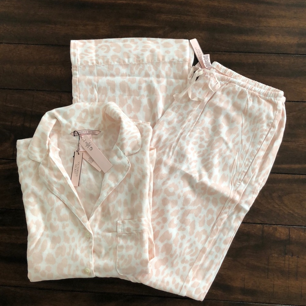 Victoria’s Secret 2 Piece PJ Set